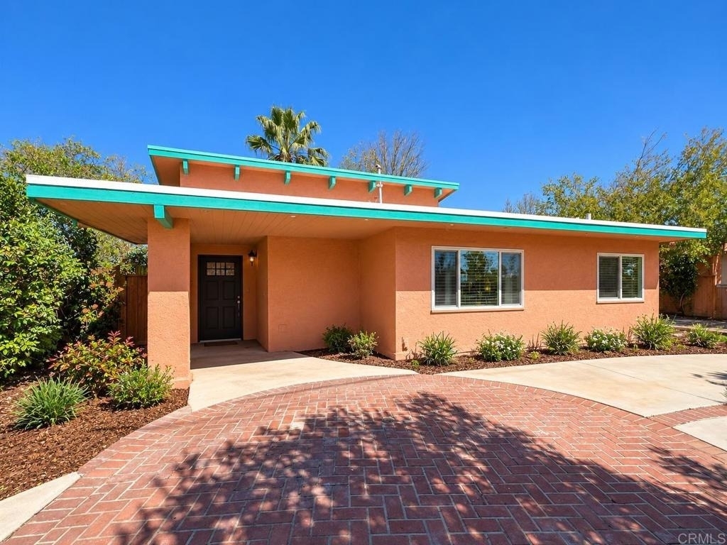 2820 Highlands Boulevard - Photo 1