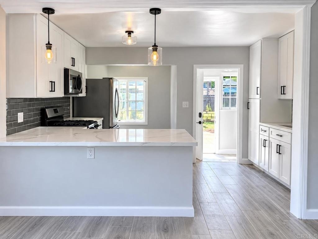 501 43rd Street - Photo 2