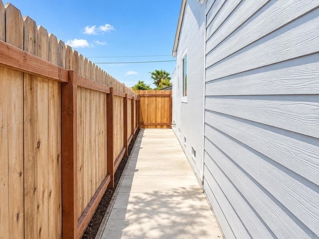 501 43rd Street - Photo 28