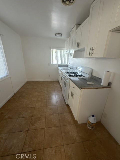 1017 Western Avenue - Photo 8