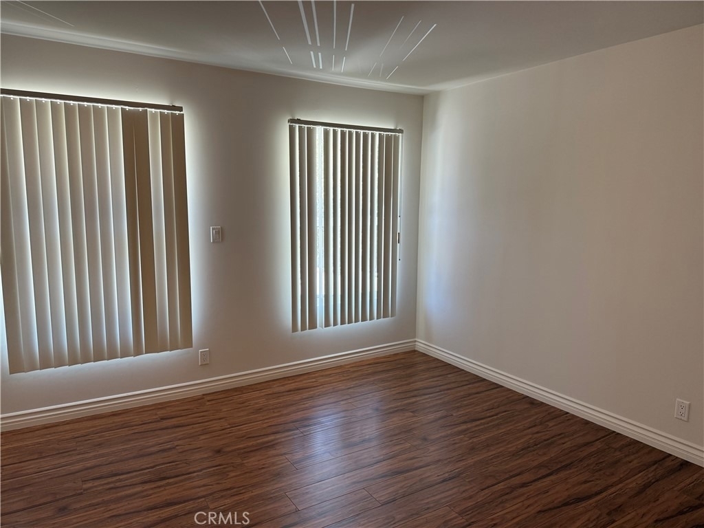 465 N Marengo Avenue - Photo 9