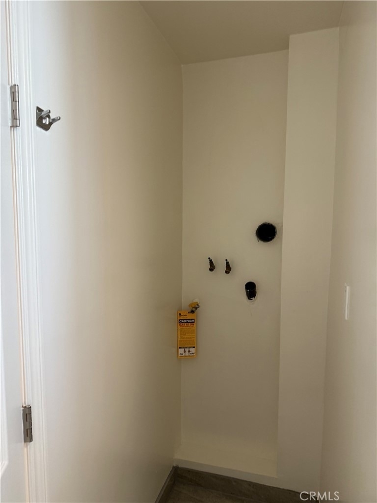 465 N Marengo Avenue - Photo 11