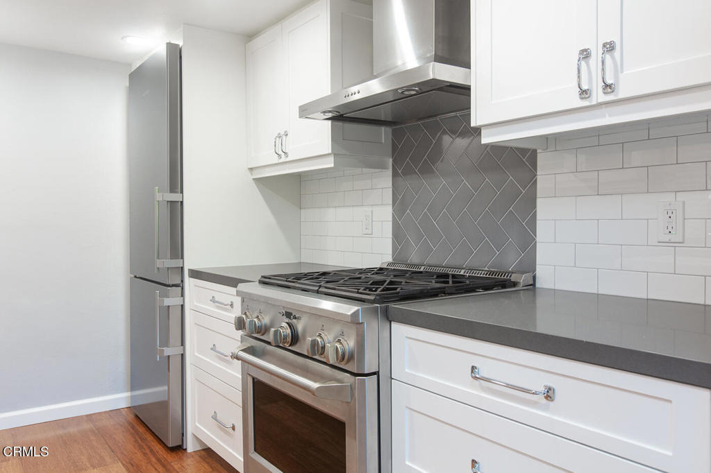 11818 Moorpark Street - Photo 11