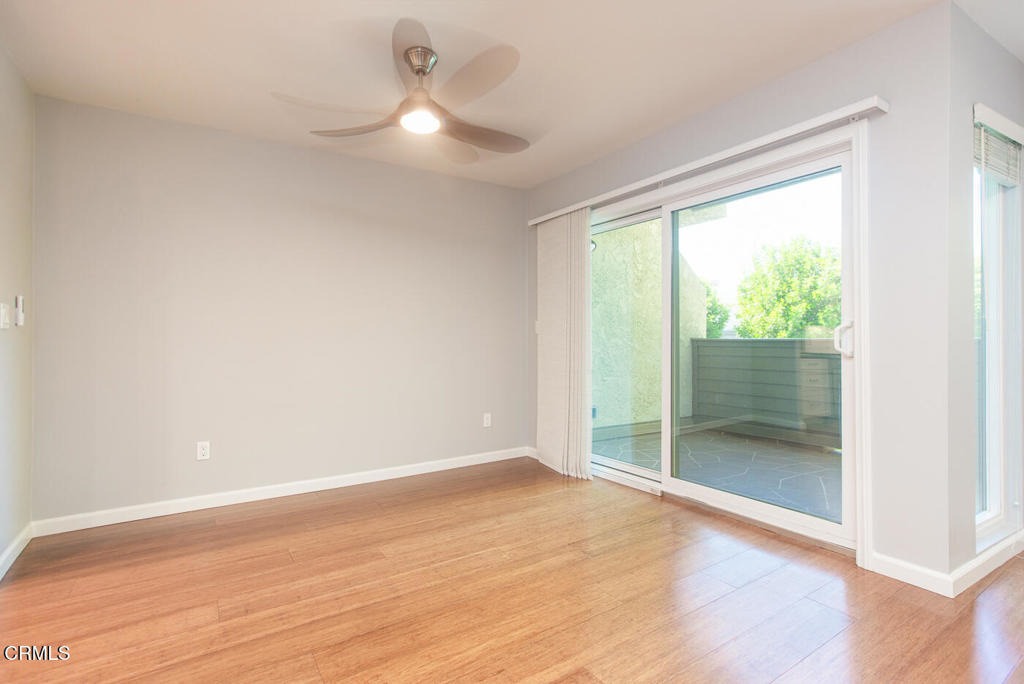 11818 Moorpark Street - Photo 7