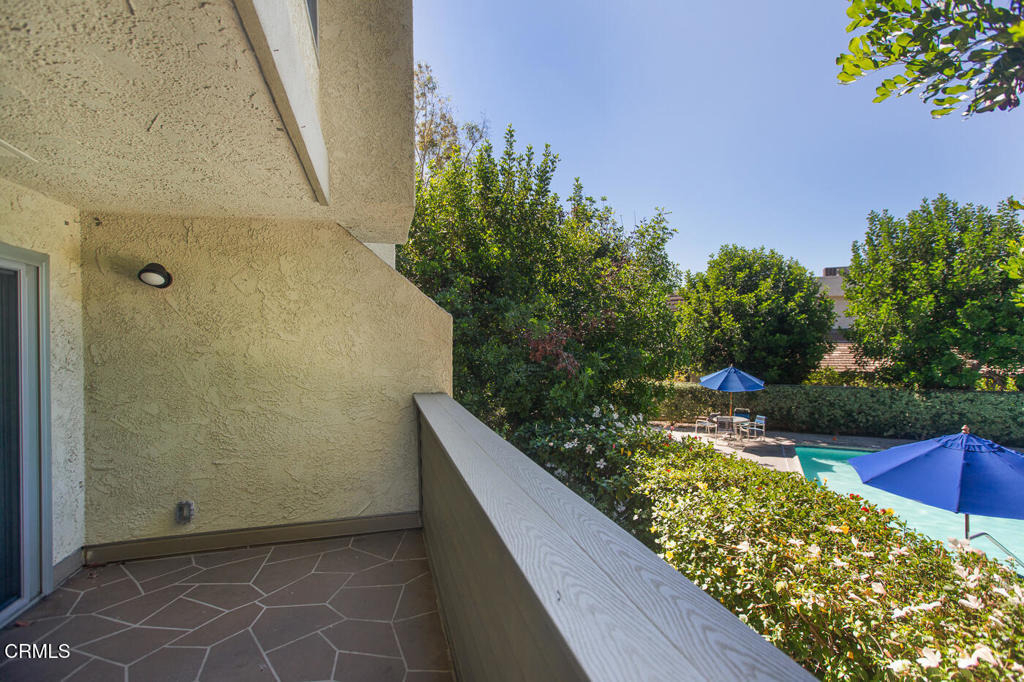 11818 Moorpark Street - Photo 26