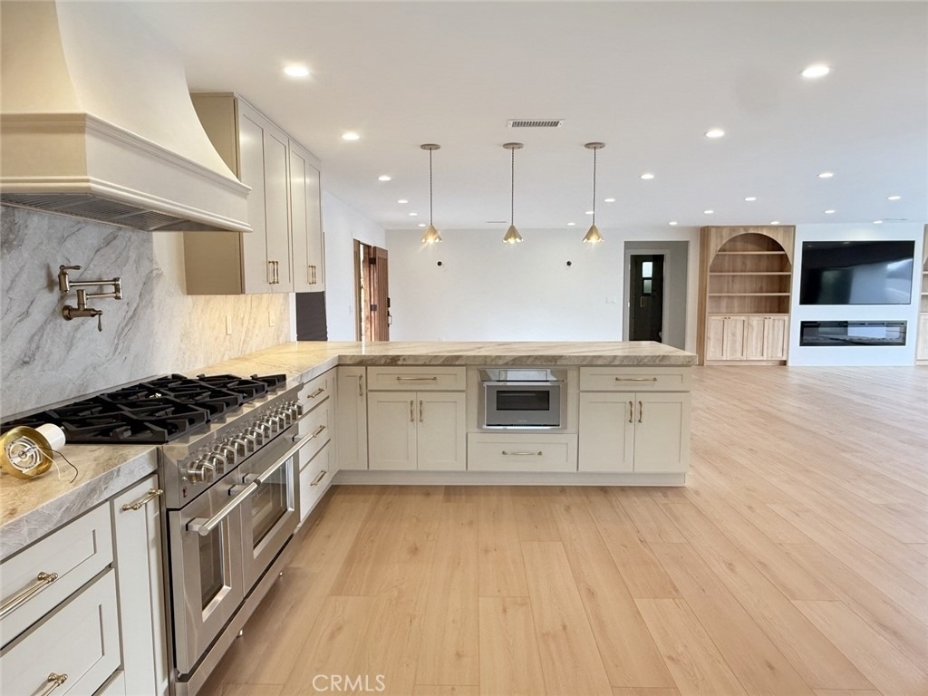 5219 E Gatewood - Photo 2