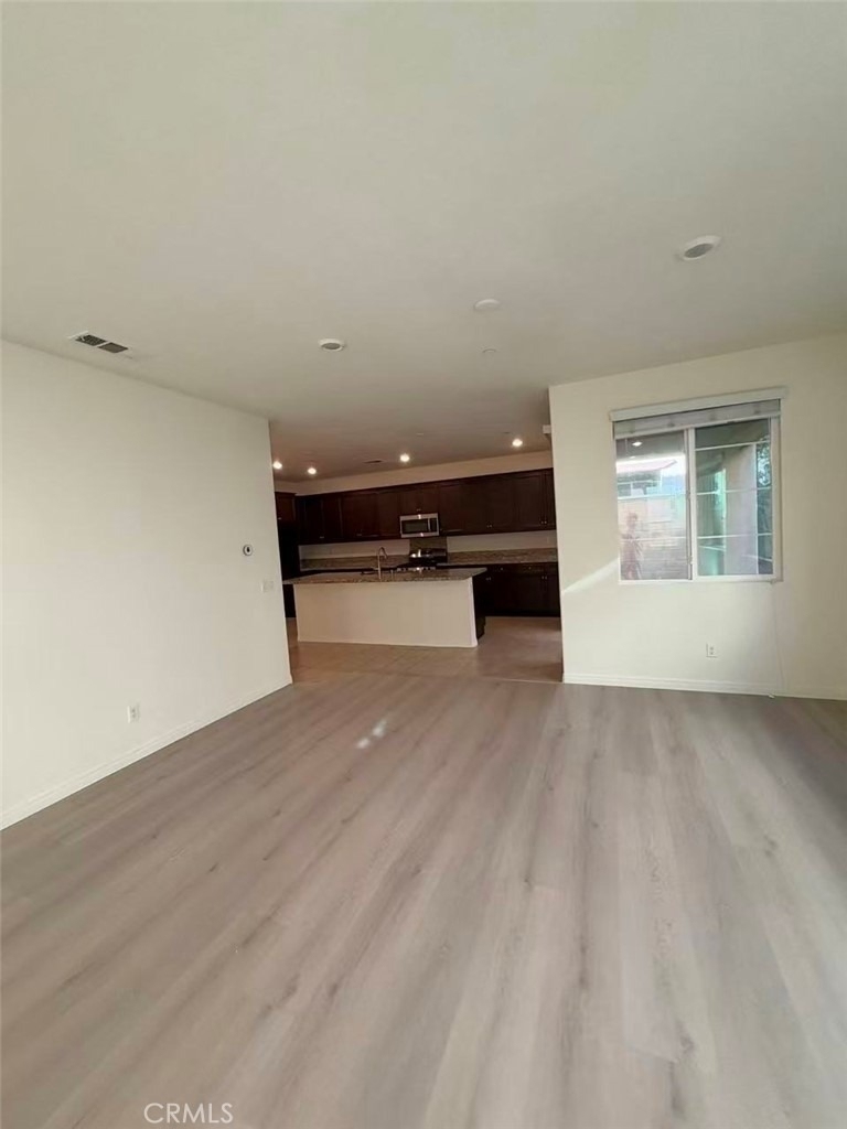 3151 E Olympic - Photo 5