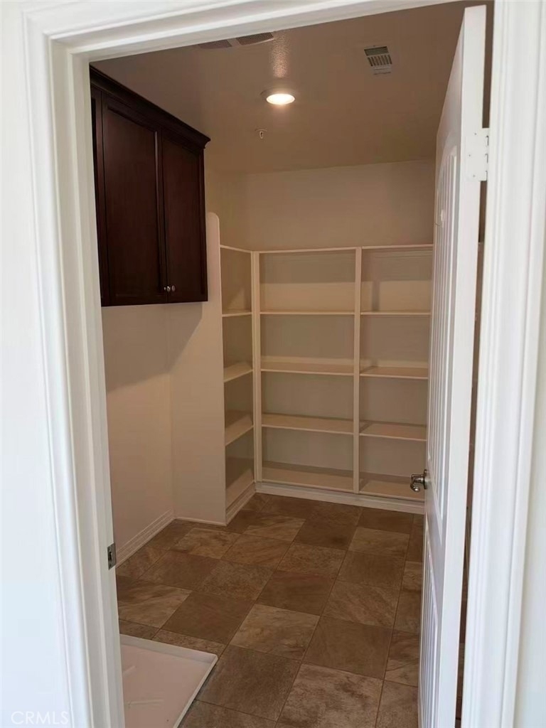 3151 E Olympic - Photo 17