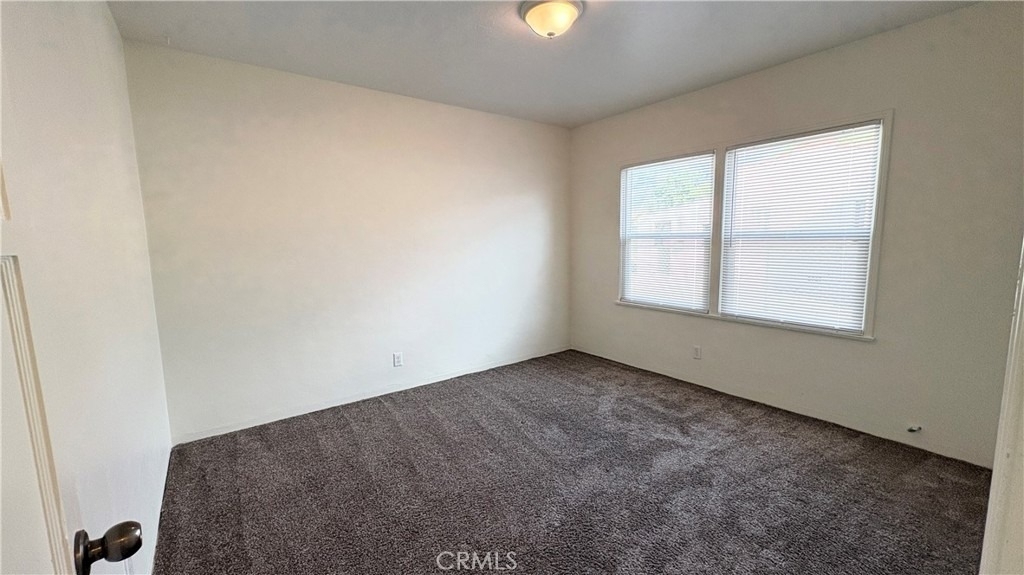 604 N Campus Avenue - Photo 13