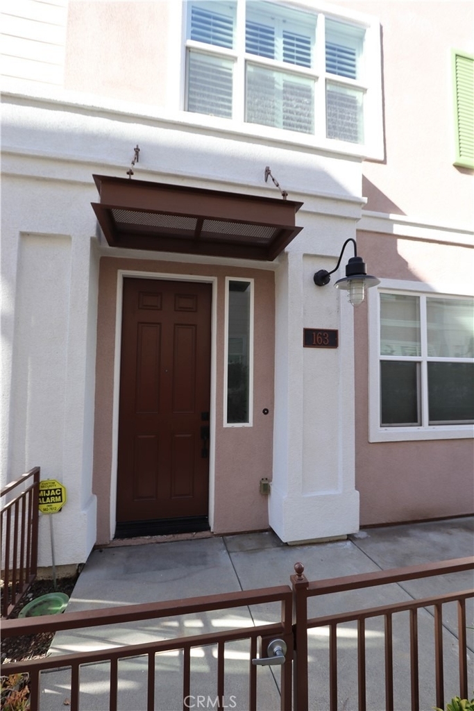 163 E Commercial Street - Photo 0