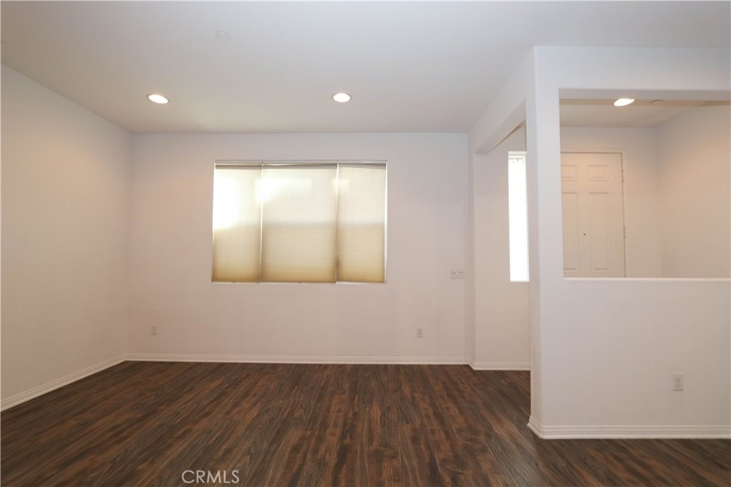 163 E Commercial Street - Photo 5