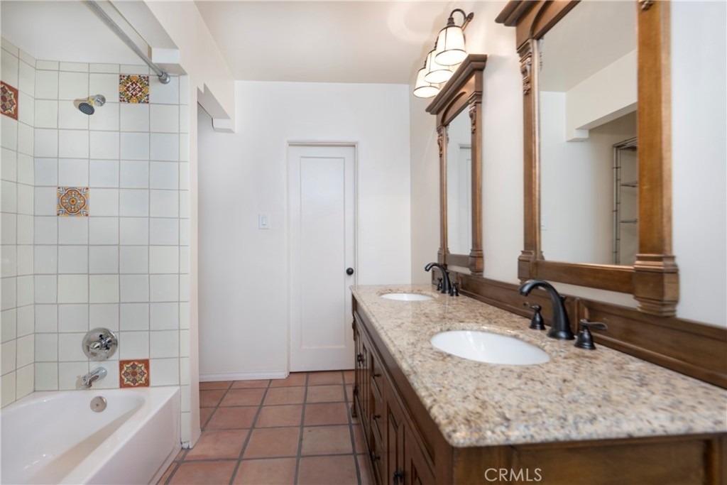 395 Adams Avenue - Photo 31