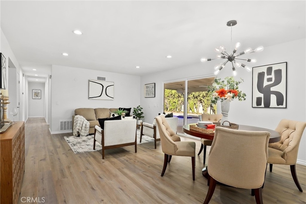 10000 Amestoy Avenue - Photo 11