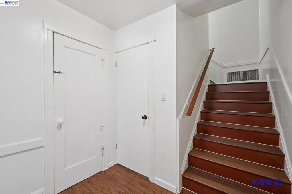 177 Lawrence Ave - Photo 3