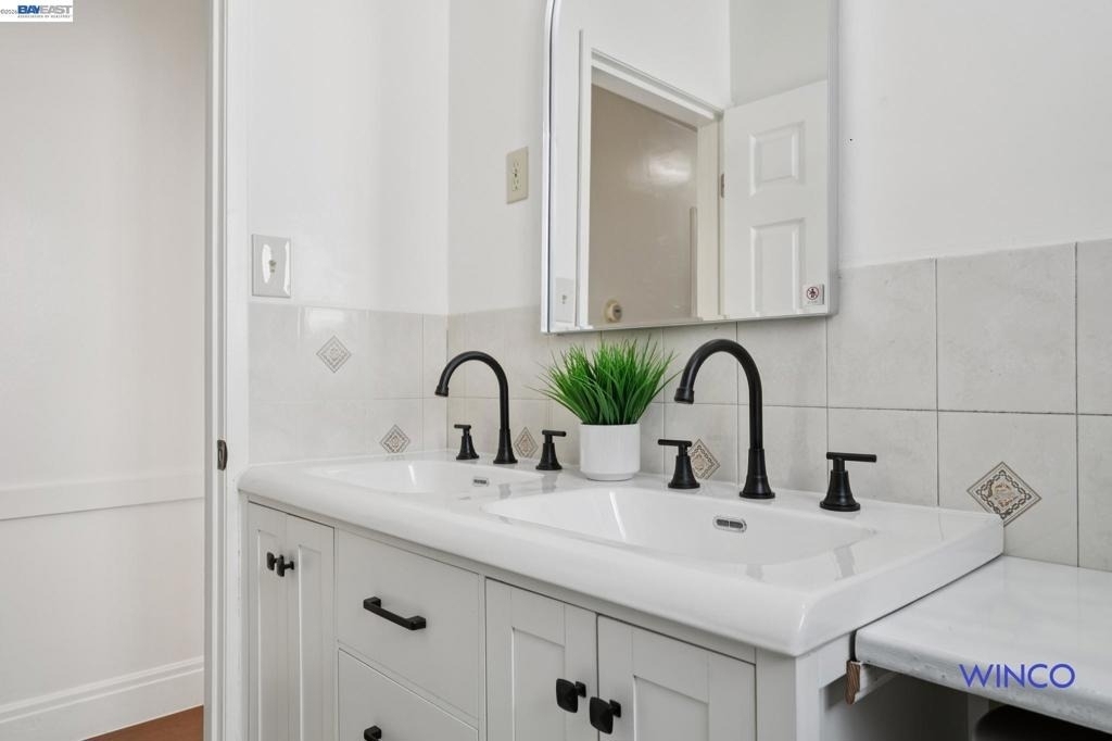 177 Lawrence Ave - Photo 20