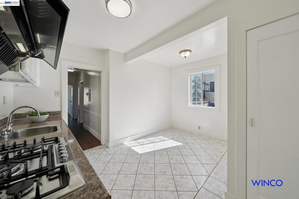 177 Lawrence Ave - Photo 11