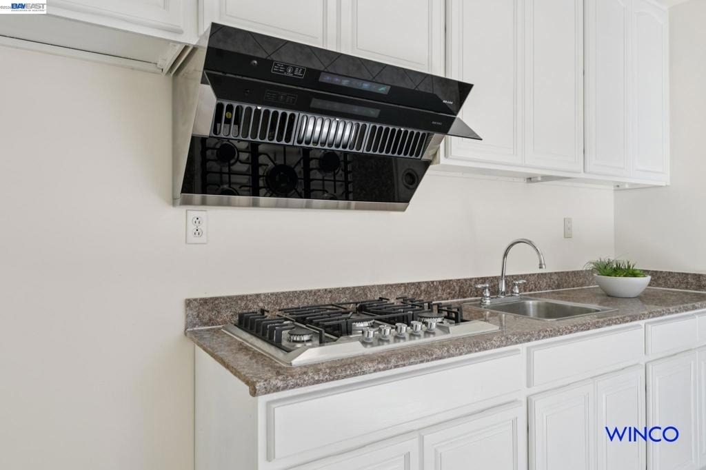 177 Lawrence Ave - Photo 13