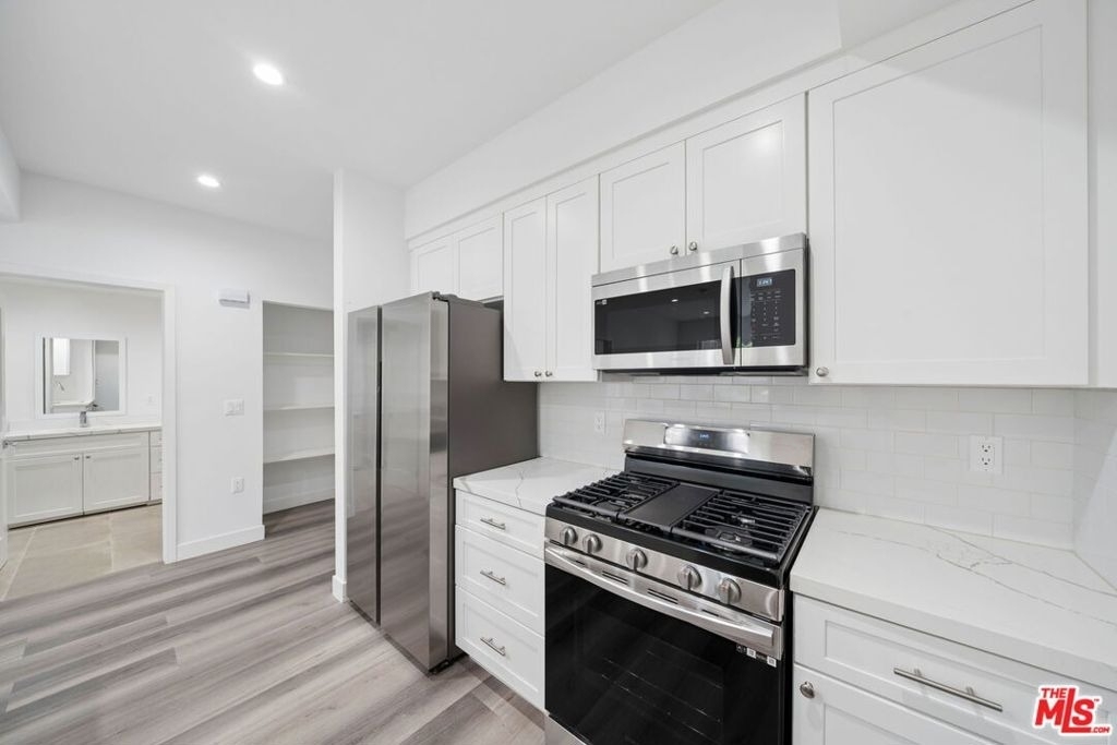 627 N Dillon Street - Photo 4