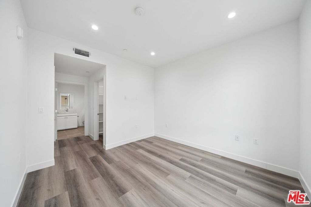 627 N Dillon Street - Photo 11