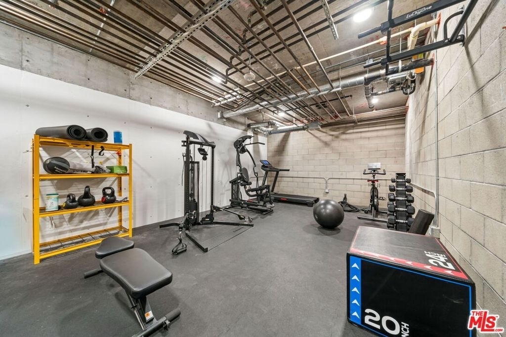 627 N Dillon Street - Photo 22