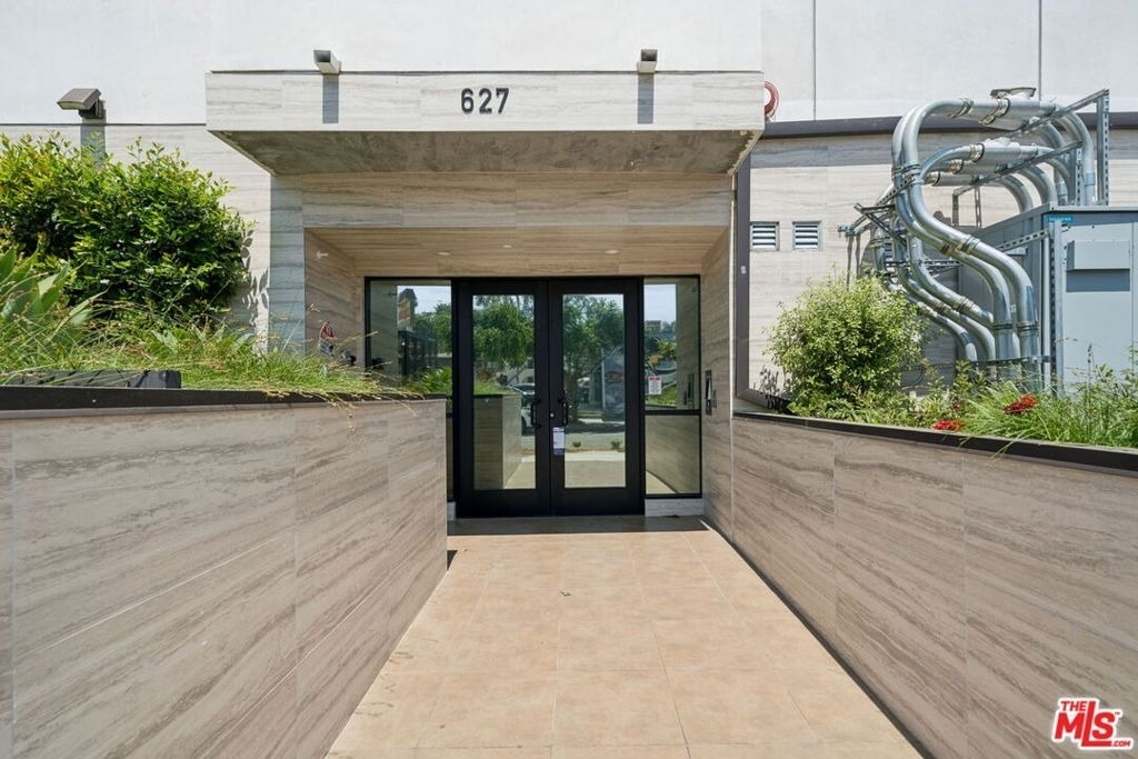 627 N Dillon Street - Photo 20