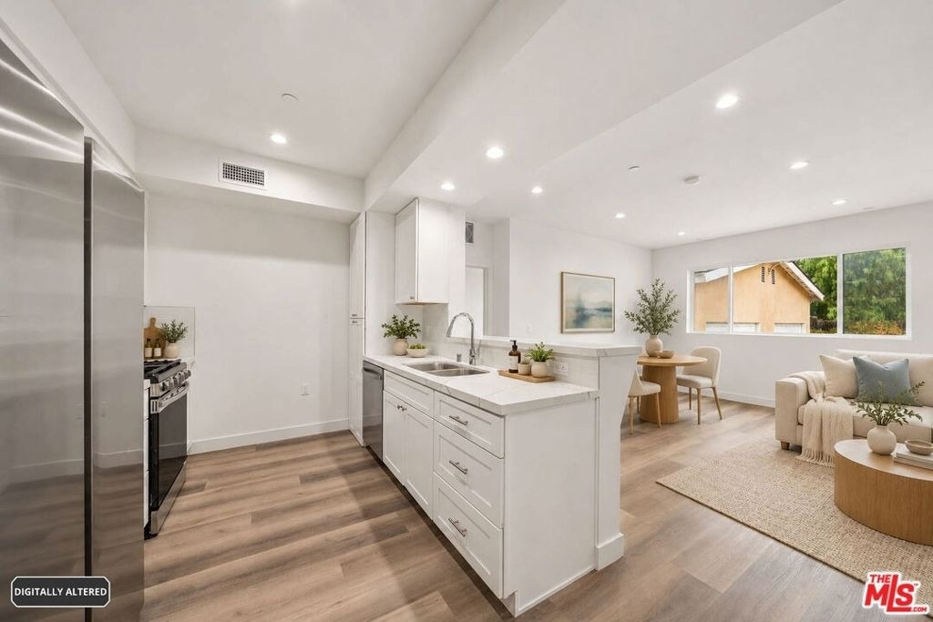 627 N Dillon Street - Photo 1