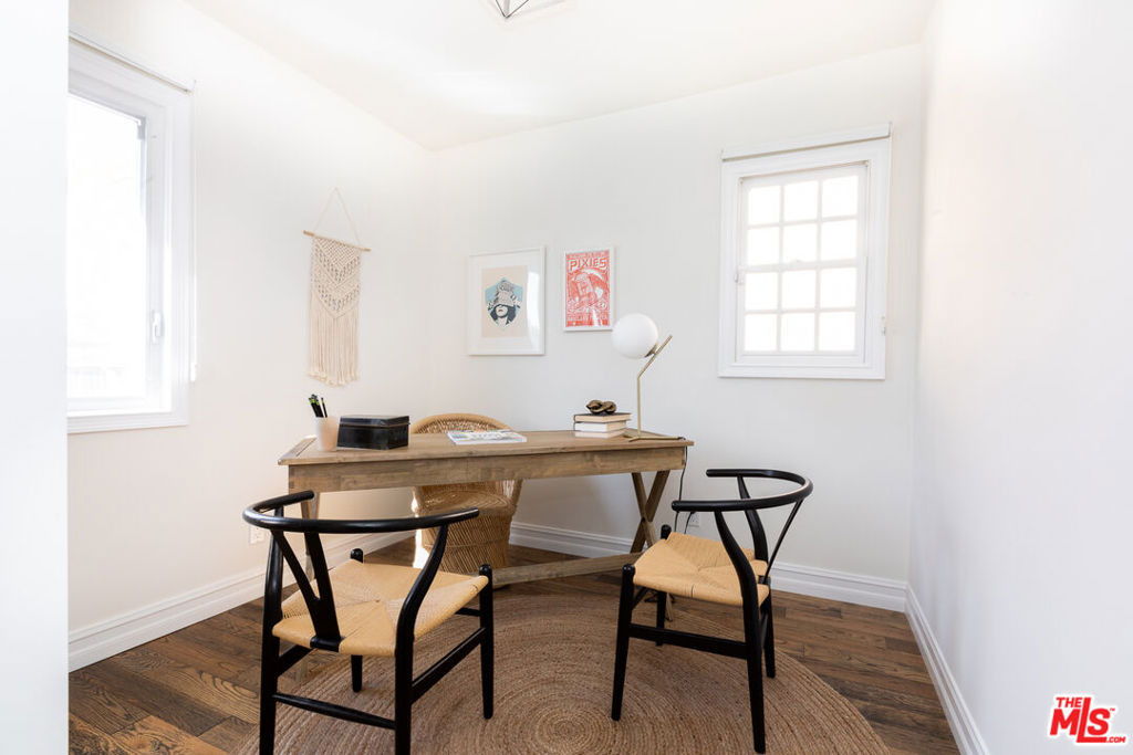 6111 S Harcourt Avenue - Photo 26