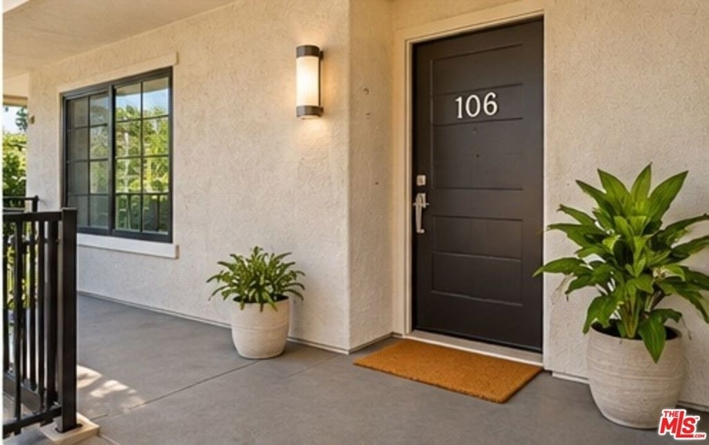 10389 Almayo Avenue - Photo 0