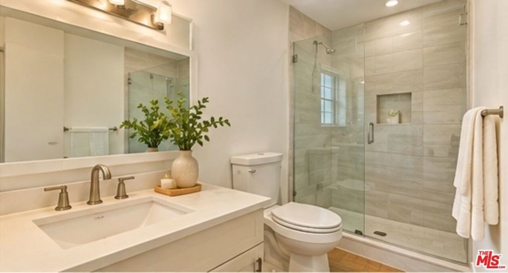 10389 Almayo Avenue - Photo 7