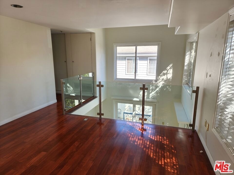 10389 Almayo Avenue - Photo 20