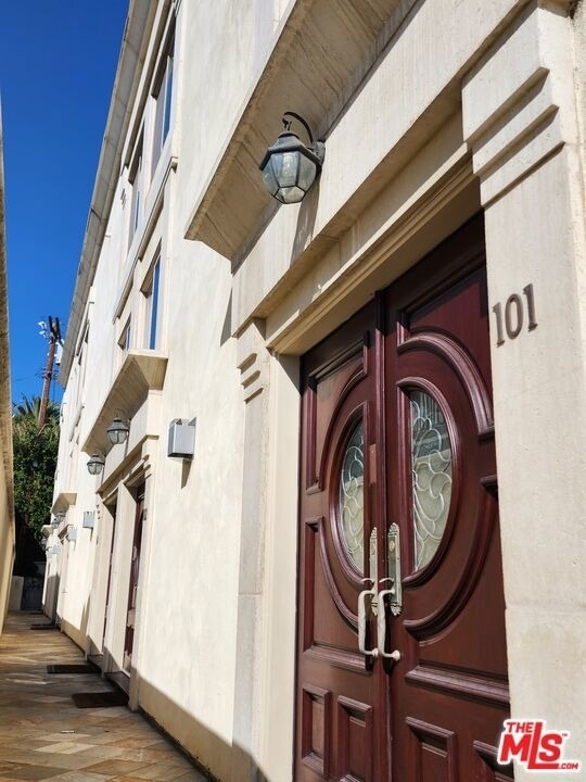 10389 Almayo Avenue - Photo 12