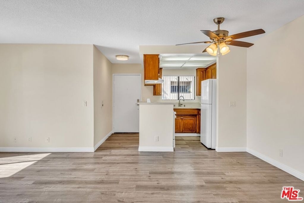 6212 Fulton Avenue - Photo 6