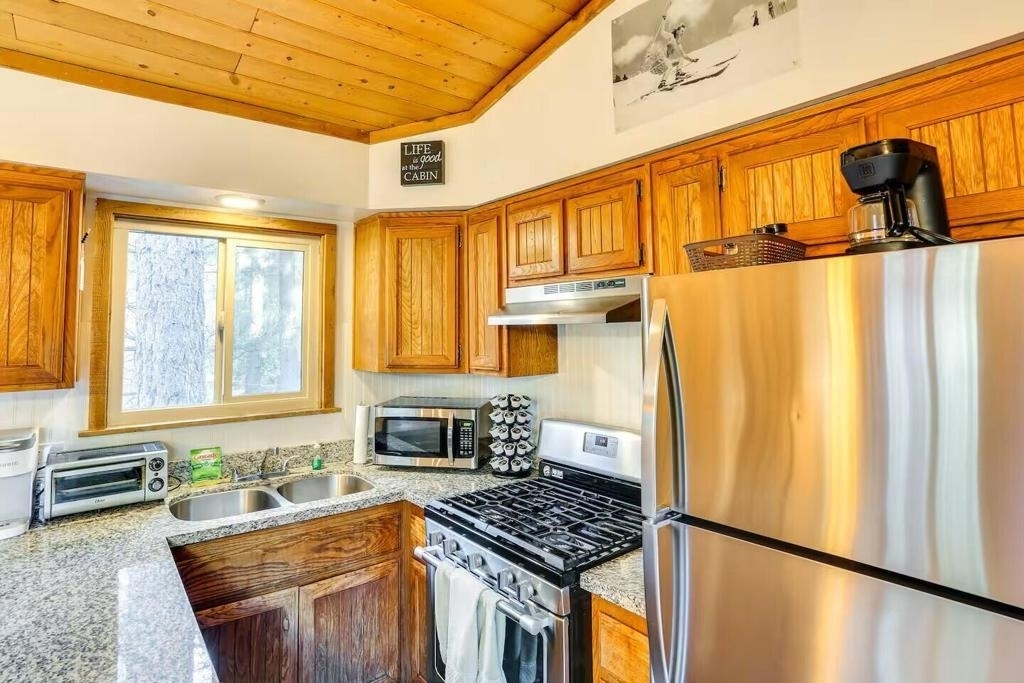 524 W Rainbow Boulevard - Photo 6