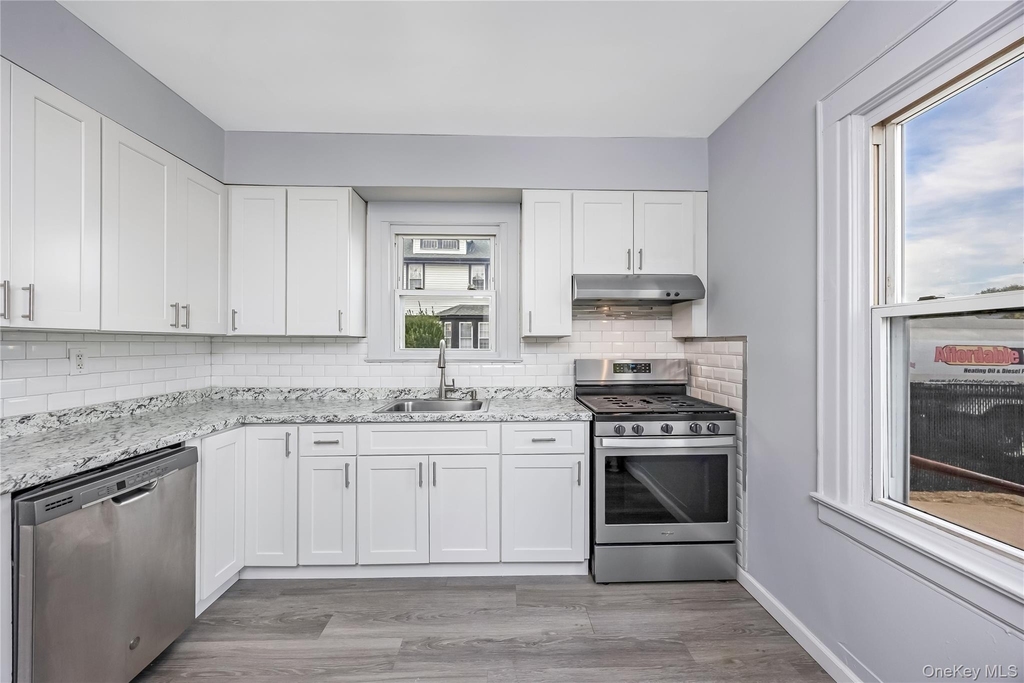 2069 Bellmore Avenue - Photo 10