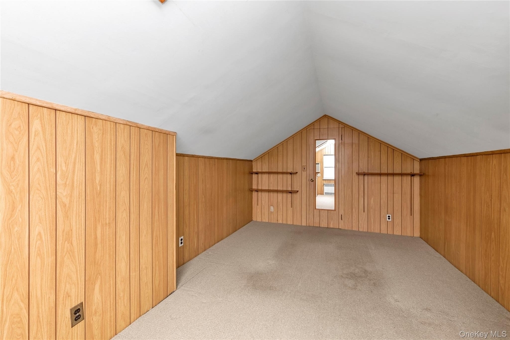 154 Rocklyn Avenue - Photo 15
