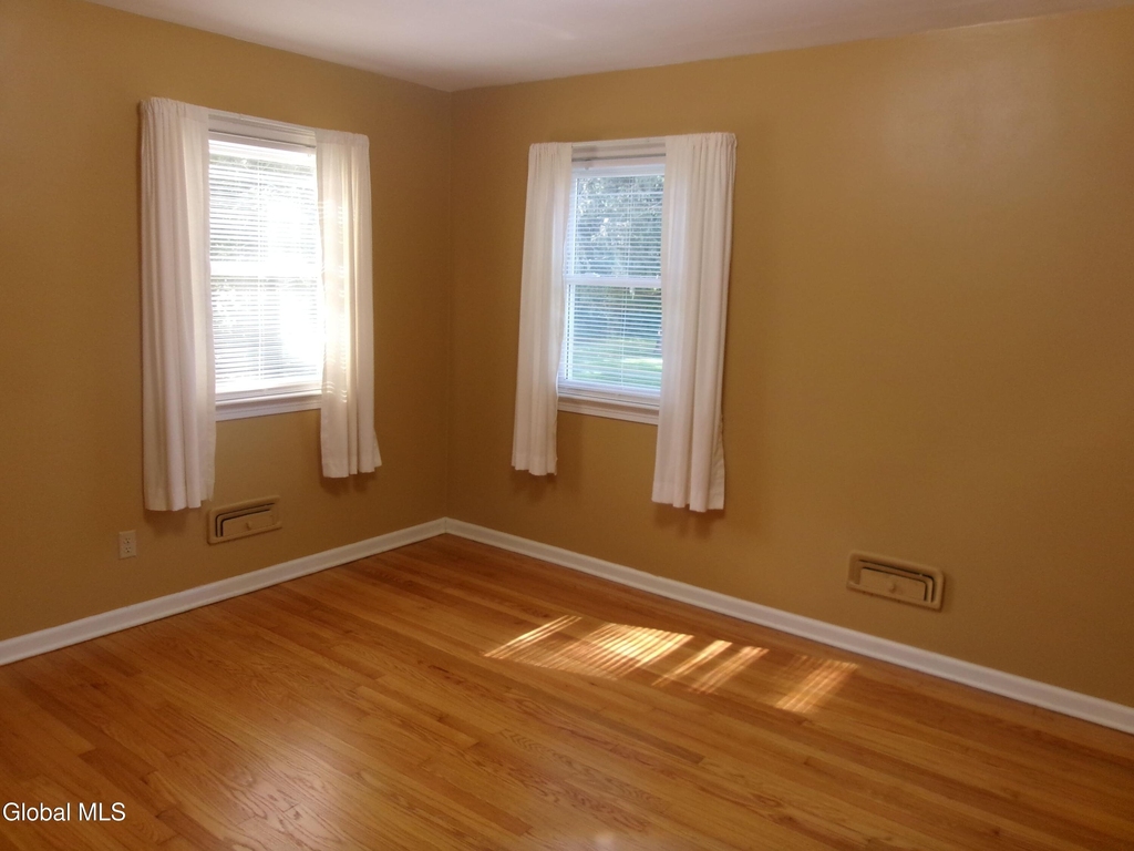 2023 Fairlawn Parkway - Photo 32