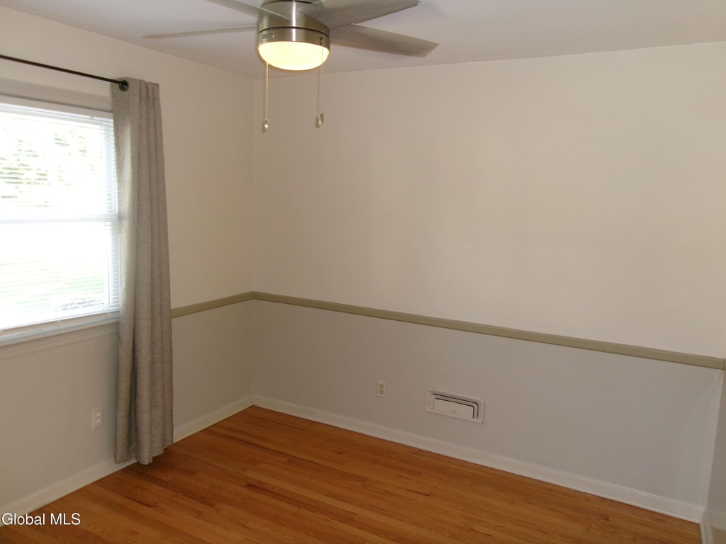 2023 Fairlawn Parkway - Photo 11