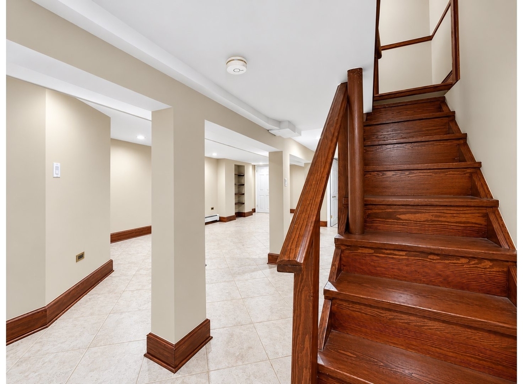 557 Carlton Avenue - Photo 13