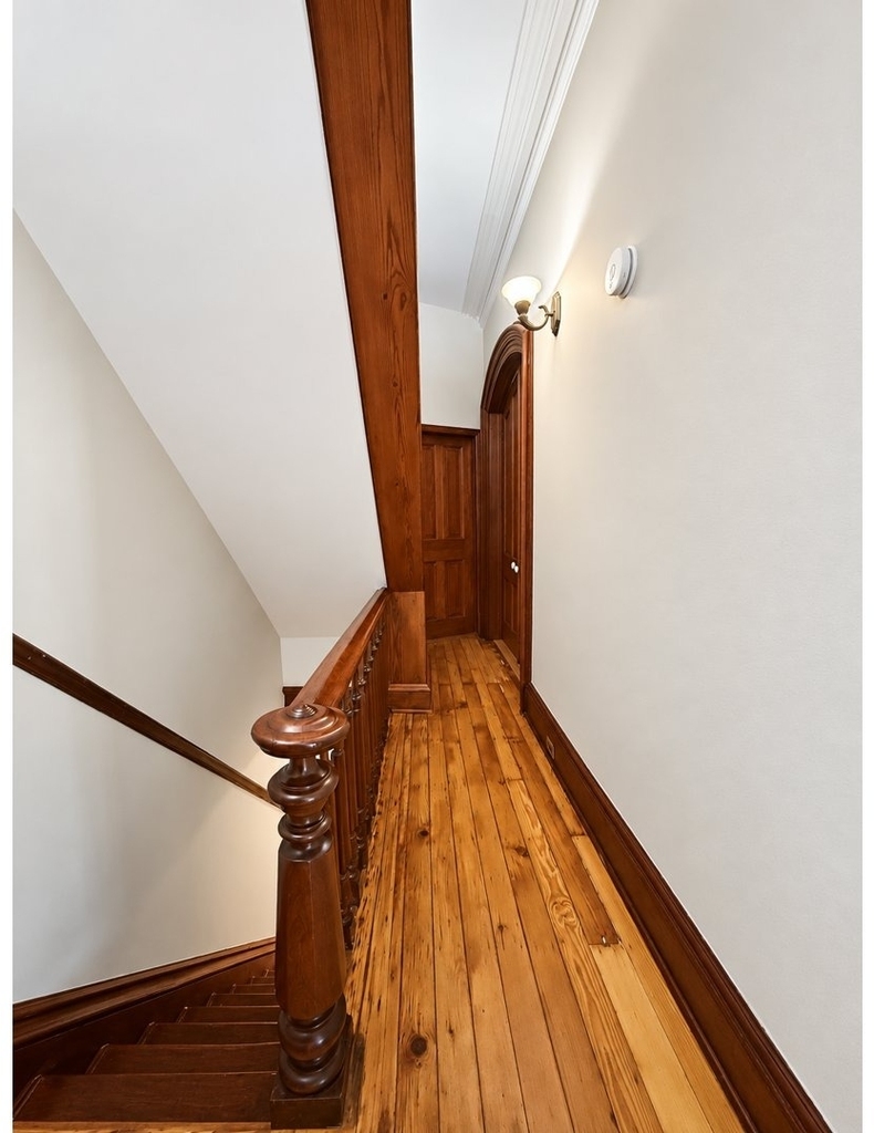 557 Carlton Avenue - Photo 12