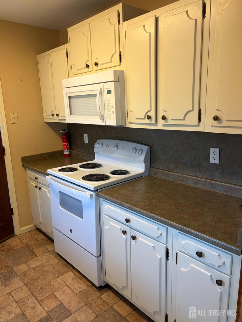 165 Broad Street - Photo 8