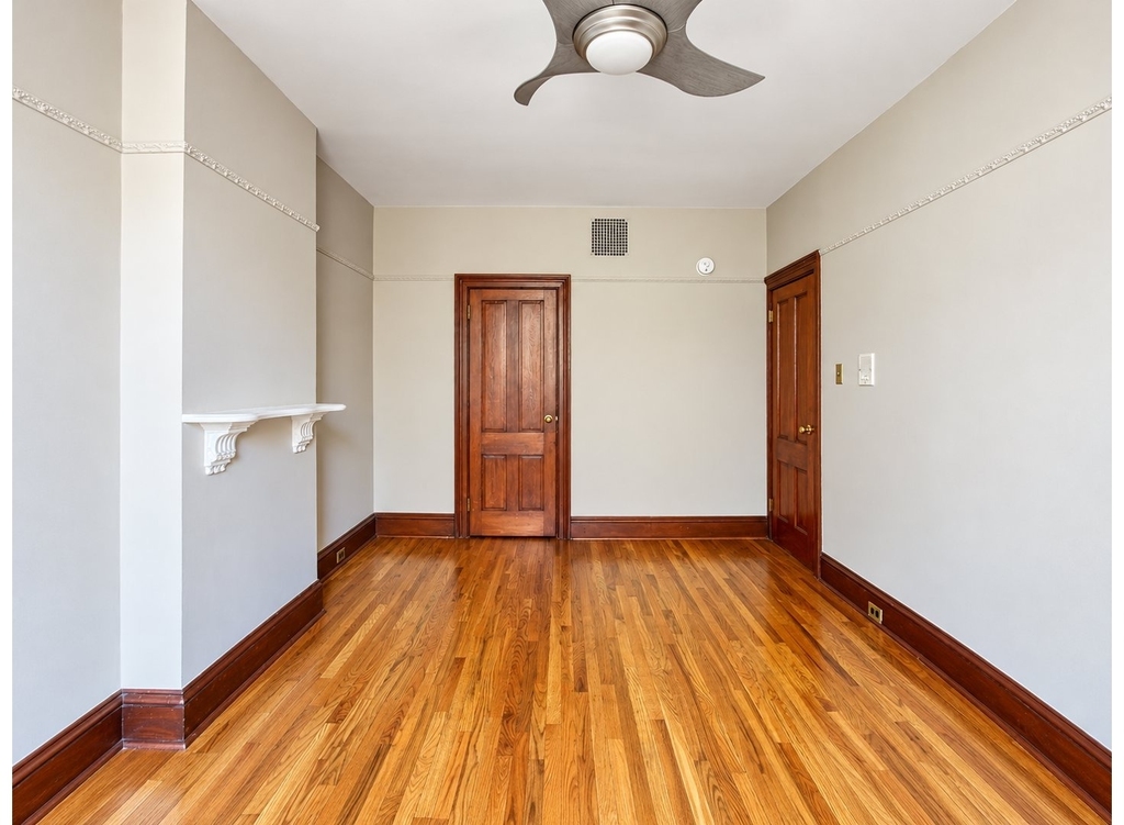 557 Carlton Avenue - Photo 12