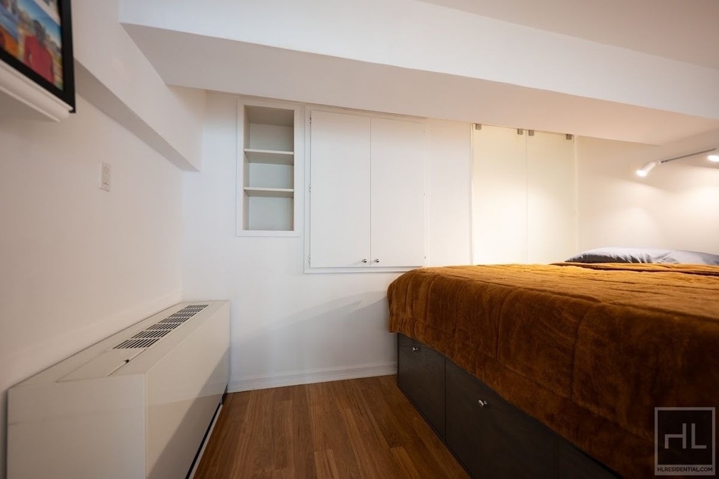 310 E 46th Street - Photo 5