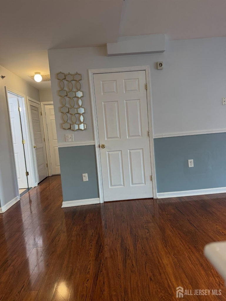 123 Chariot Court - Photo 5