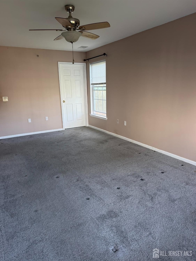 123 Chariot Court - Photo 15