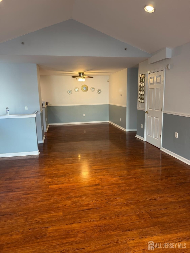 123 Chariot Court - Photo 4