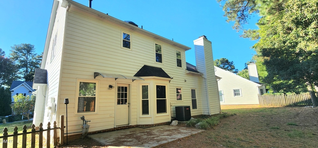 5517 Edgebury Road - Photo 11
