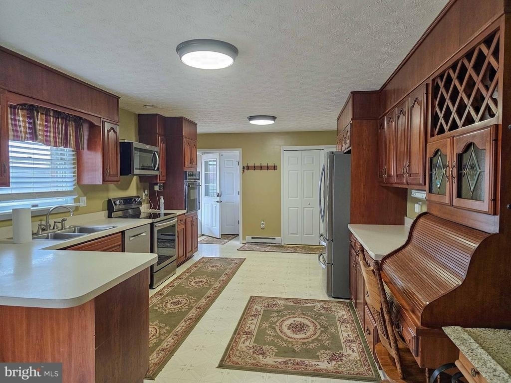 2021 War Admiral Boulevard - Photo 4