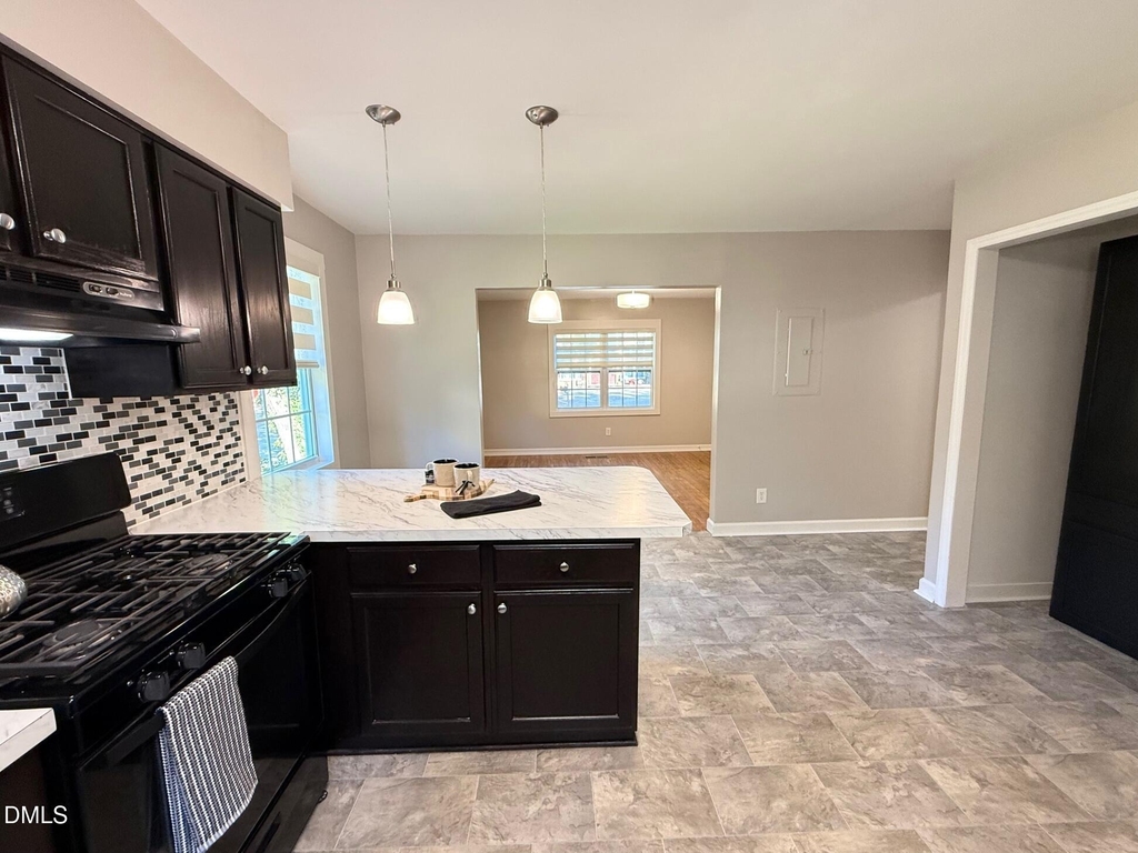 5215 Vann Street - Photo 8