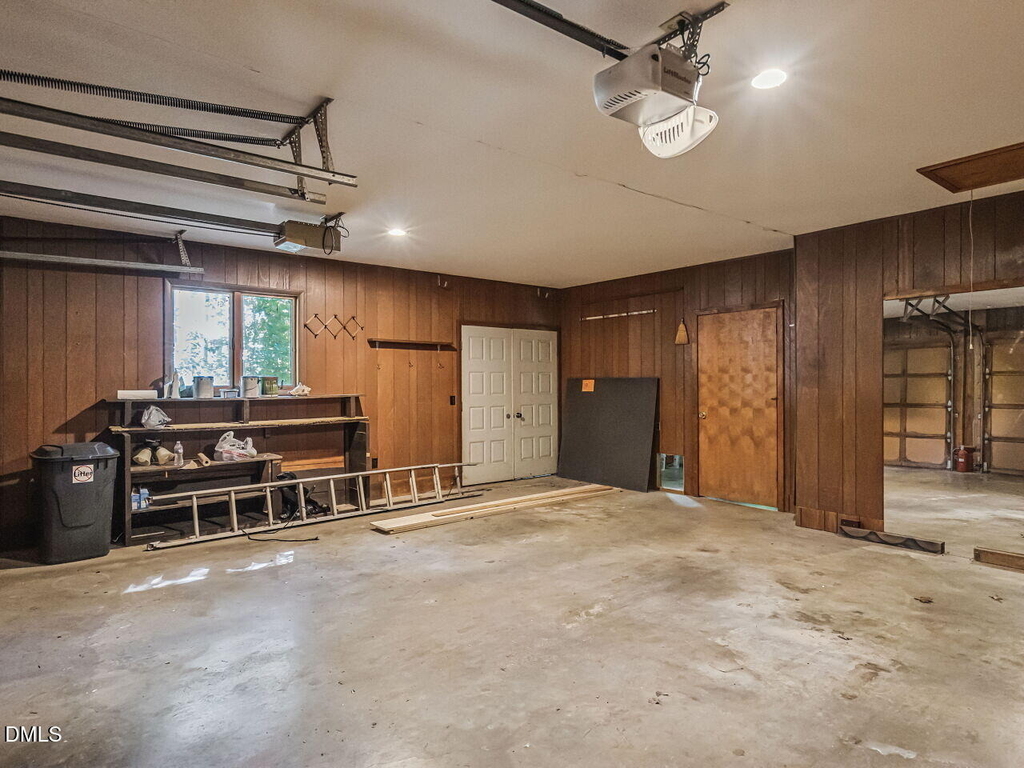 1906 Wedgewood Drive - Photo 29
