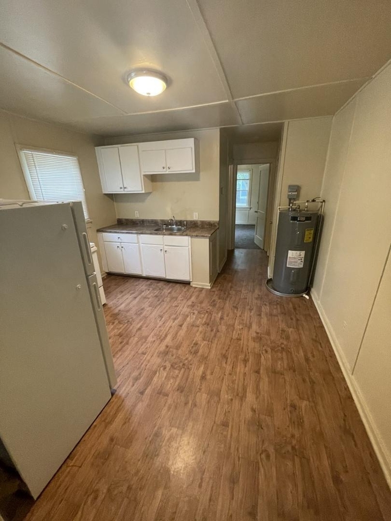 661 Coleman Street - Photo 6